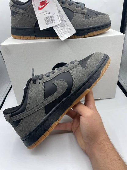 Dunk low sb grey